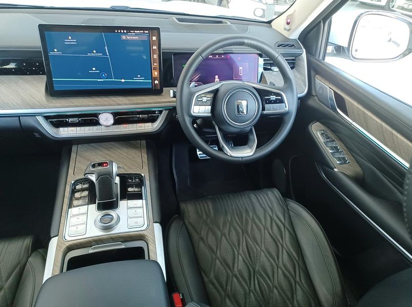 2024 GWM Tank 500 Ultra Hybrid Auto 4WD Photo 13